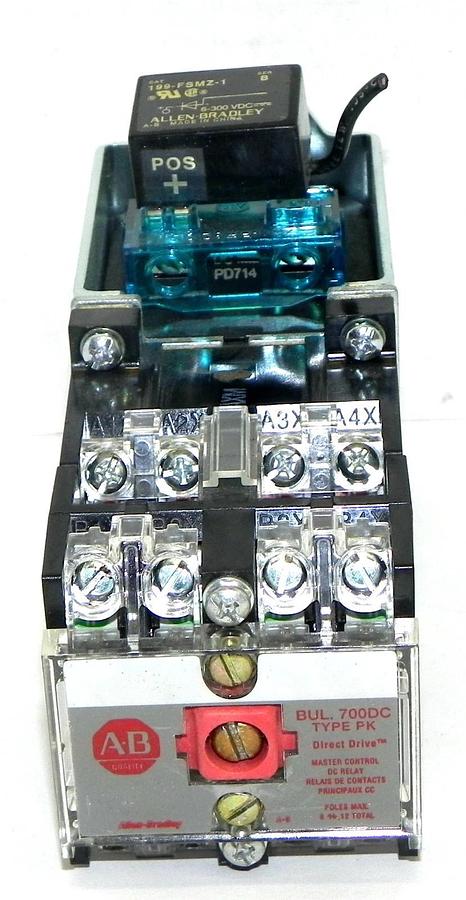 Used ALLEN BRADLEY 700DC-PK400Z24 CONTROL RELAY W/ 700-PB40 ADDER DECK