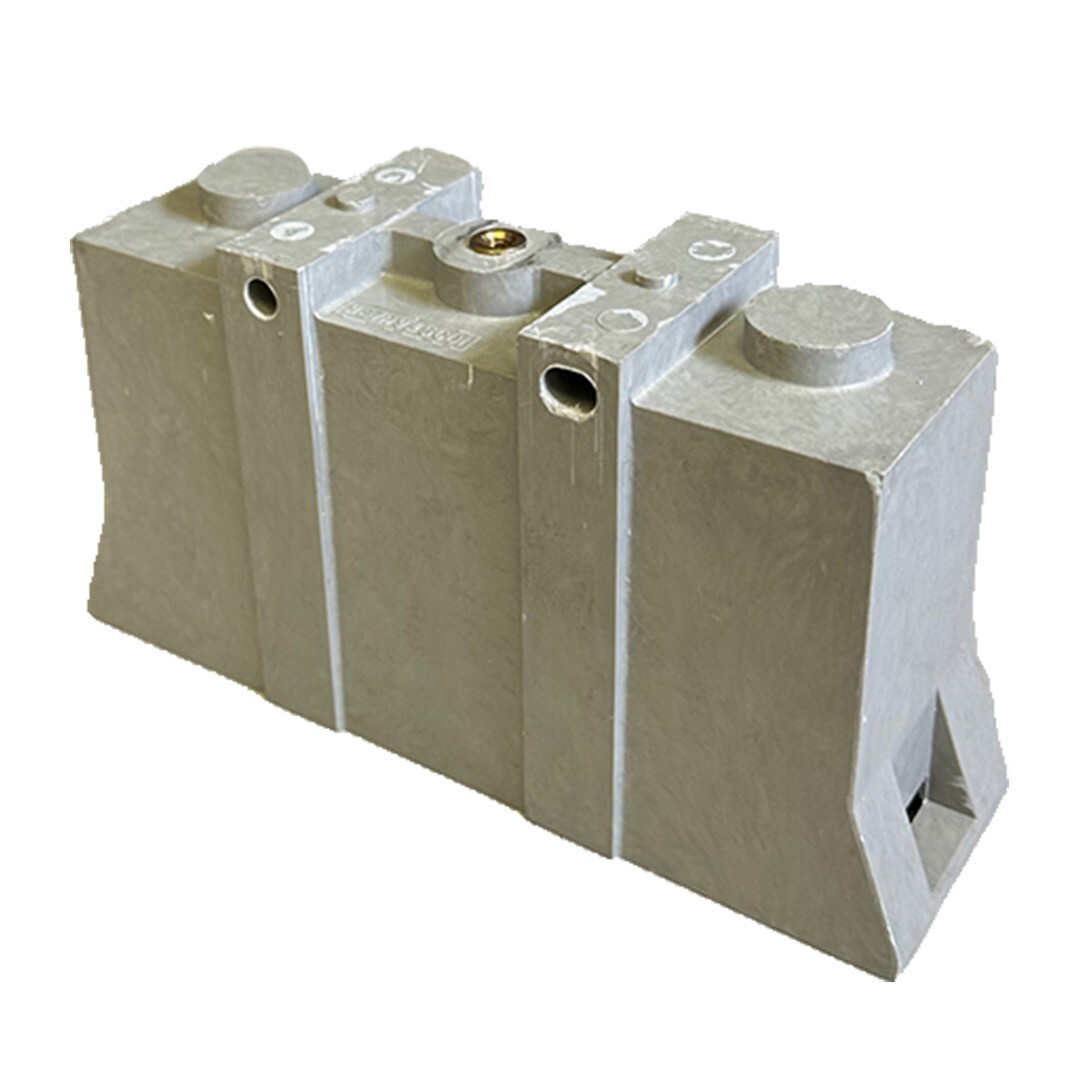 Used WESTINGHOUSE 827D935G01 CONTACTOR FUSE HOLDER