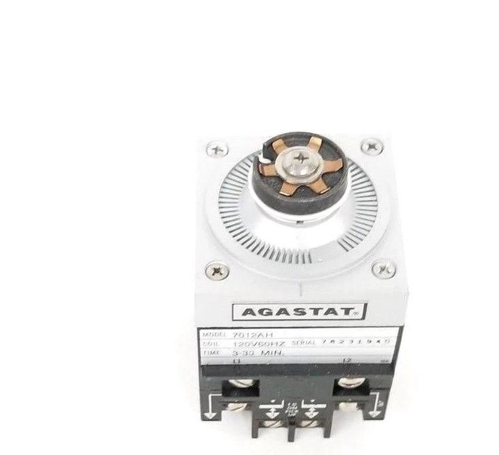 NEW AGASTAT 7012AH TIMING RELAY 120V60HZ, 3-30 MIN.