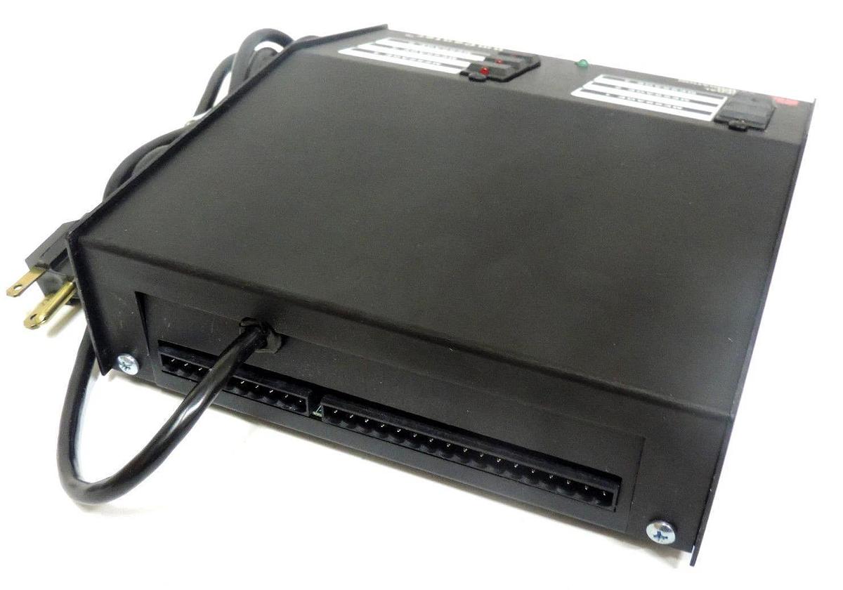 Used NIB SIGNAL DIVISION 300MC-6SB COMMCENTER DIGITAL MESSAGE CENTER 24VDC 120VAC