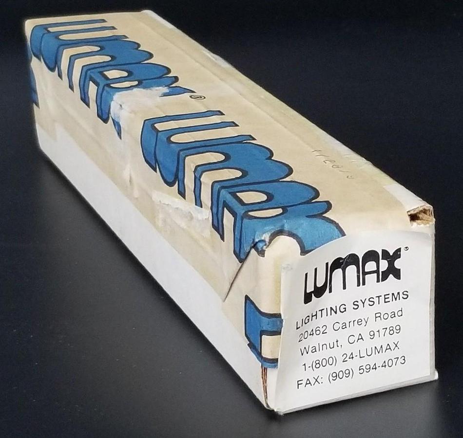 Used FACTORY SEALED LUMAX LIGHTING SYSTEMS A6145 QUARTZ LAMP