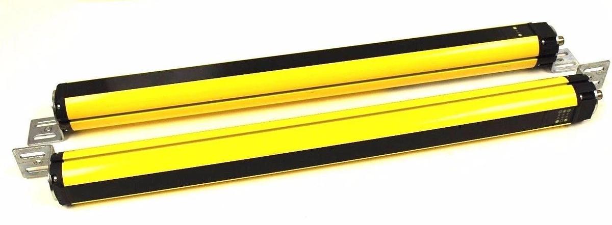 Used SCHMERSAL SLC 420-R0490-30-RFB / SLC 420-E0490-30-RFB LIGHT CURTAINS 101206680