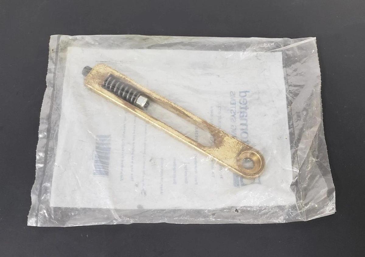 Used NIB AUTOMATED PACKAGING SYSTEMS 59138A1 SPRING HINGE ASSY