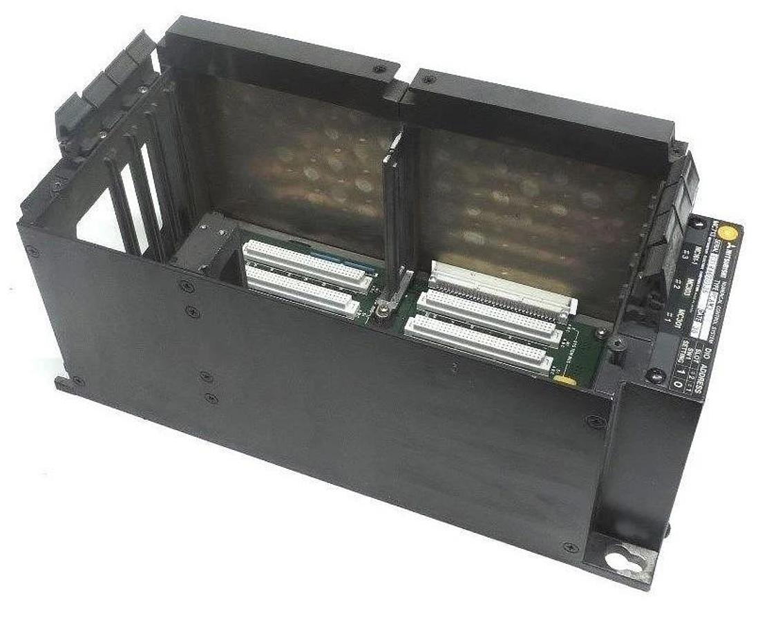 Used MITSUBISHI FCA-M3 RACK 4SLOT FOR NUMERICAL CONTROL SYSTEM TYPE: FCAM3