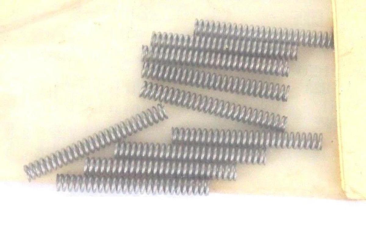 Used LOT OF 10 NEW LEE SPRING CO. LC 032B 16 S SPRINGS