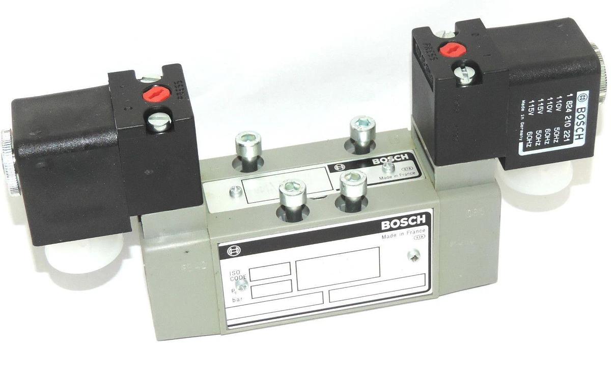 Used NEW BOSCH 0820024504 DIRECTIONAL CONTROL VALVE 0 820 024 504, 1824210221 COILS