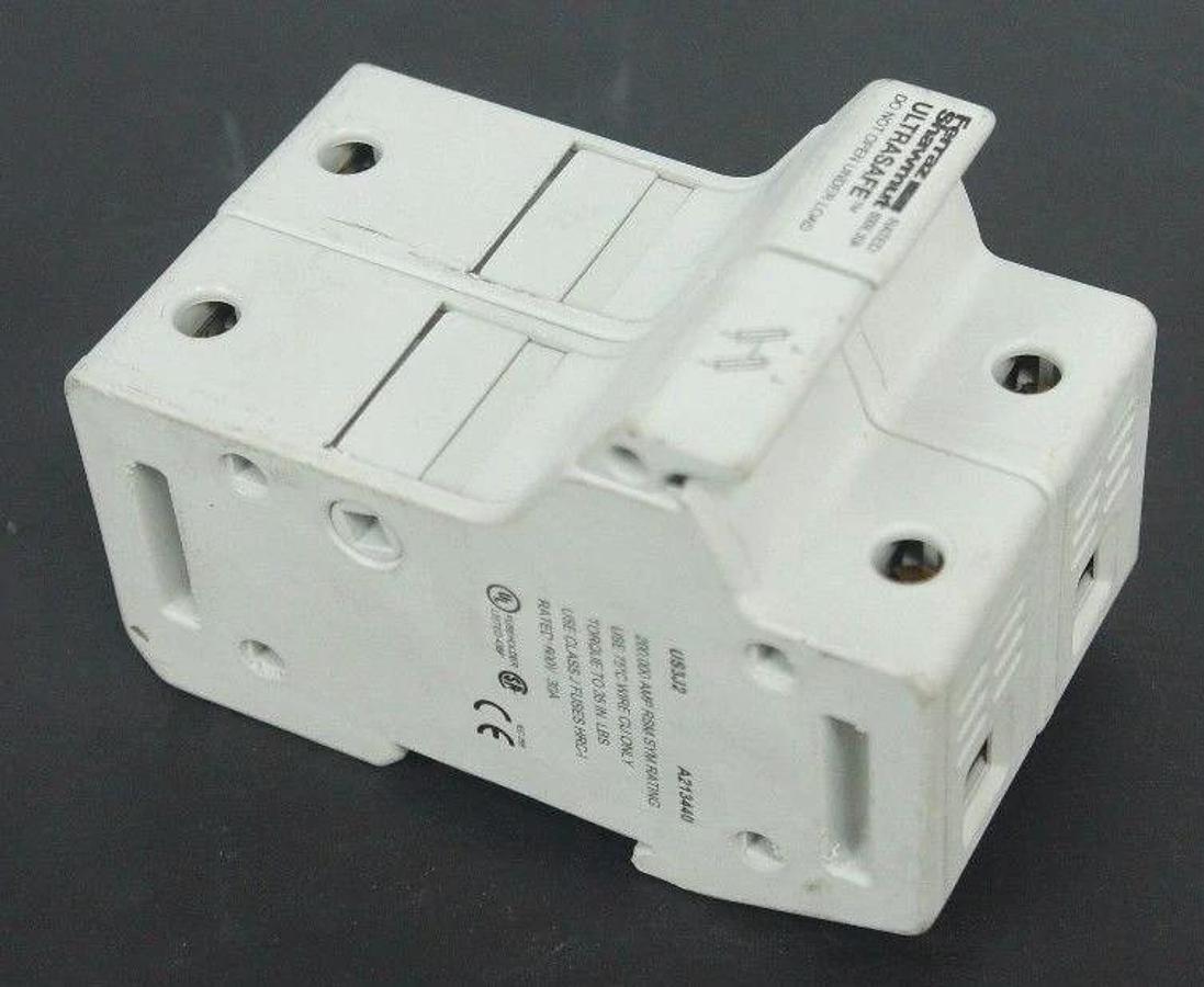 Used FERRAZ SHAWMUT US3J2 ULTRASAFE FUSE BLOCK 30AMP 2POLE 600V