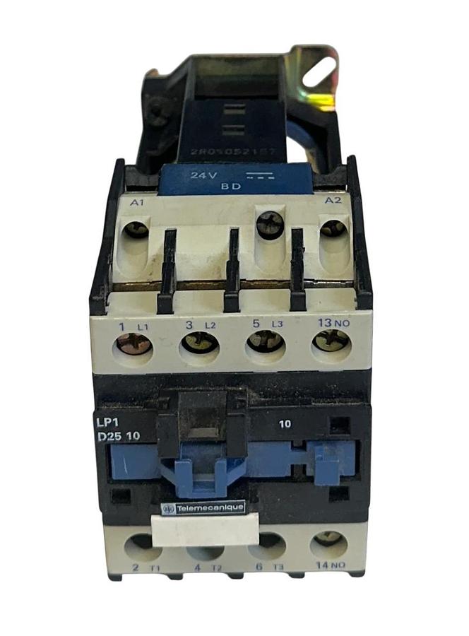 Used TELEMECANIQUE LP1D2510BD CONTACTOR 3-POLE 25A 24VDC COIL LP1 USNP