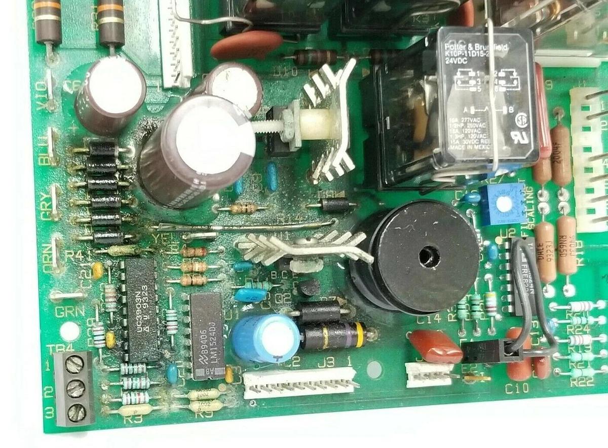 Used BOSTON FINCOR 105335101-L RELAY INTERFACE IL BOARD REV. L 105335101 (FOR PARTS)