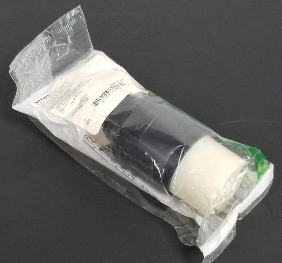 Used BOX OF 6 NEW BRYANT 5369N CONNECTORS BLACK/WHITE 20A 125V NEMA 5-20R 2P 3W