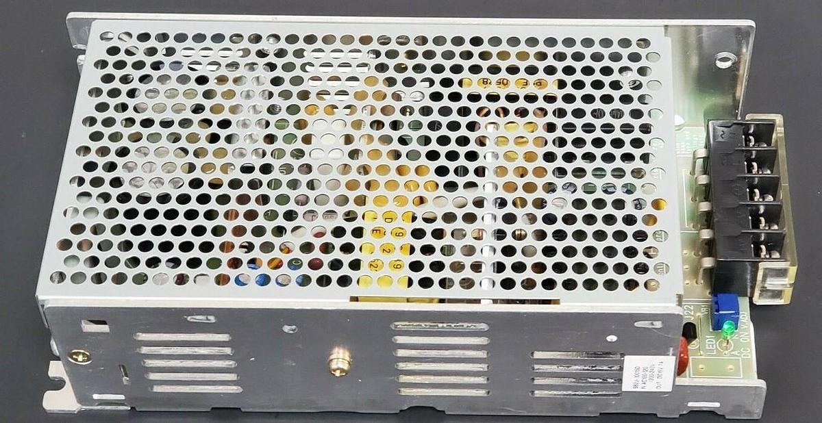Used OMRON S82J-10015D POWER SUPPLY AC100-120/200-240V 50/60HZ 2.5/1.4A / DC 15V 7A