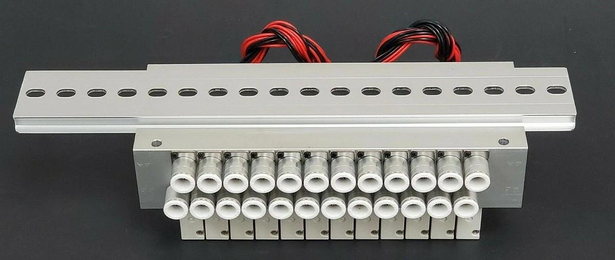 NIB CKD M4GB110R-C6-E2KD-12-3 VALVE MANIFOLD BLOCK ASSEMBLY 4GB119R-00-E2K-3
