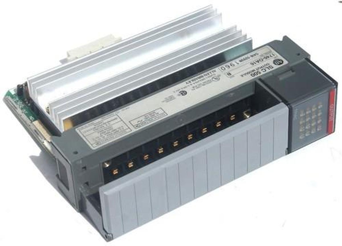 Used ALLEN BRADLEY 1746-OA16 /B SLC 500 16-PT OUTPUT MODULE 85-265VAC 1746OA16 USPI