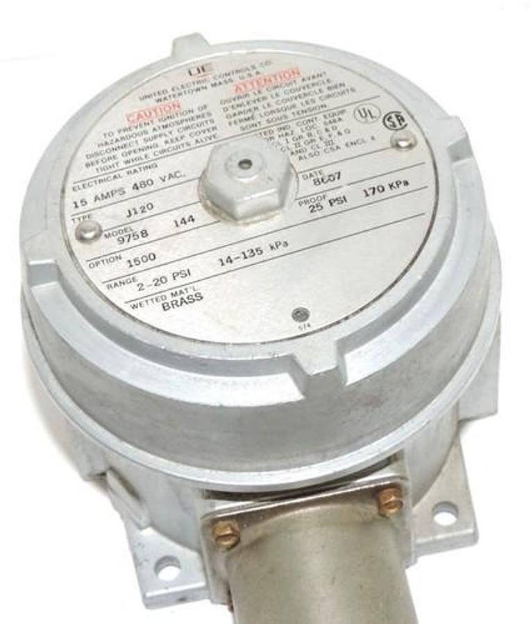 Used UNITED ELECTRIC CONTROLS CO. J120-9758-144 PRESSURE SWITCH 15AMPS, 480VAC