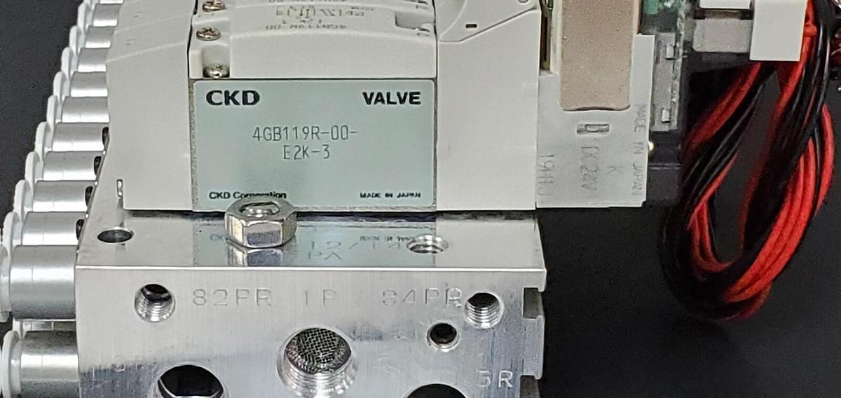 Used NIB CKD M4GB110R-C6-E2KD-12-3 VALVE MANIFOLD BLOCK ASSEMBLY 4GB119R-00-E2K-3