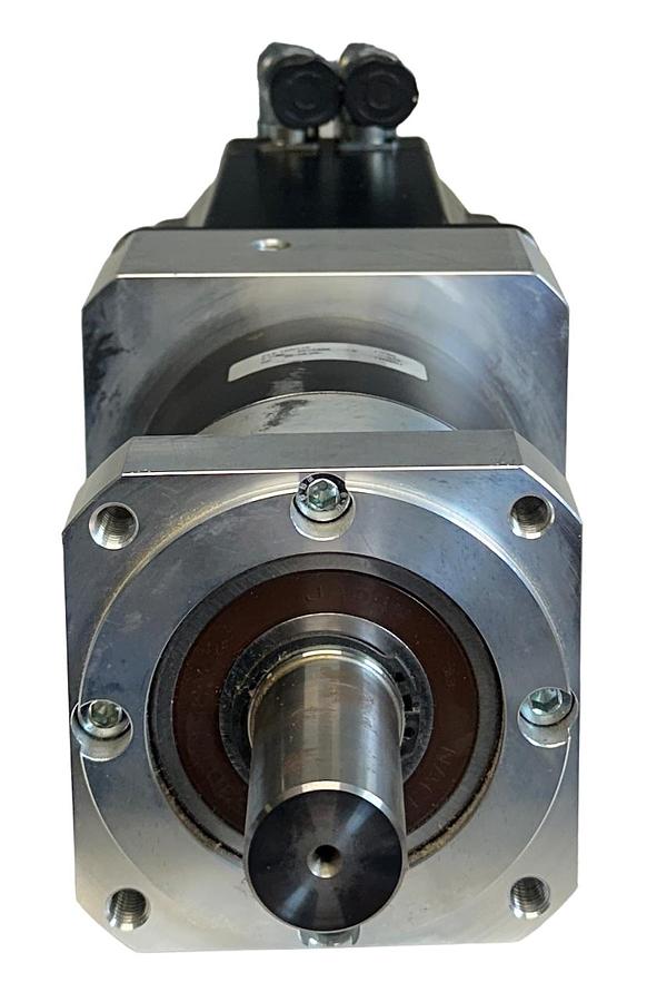 Used NEW DANAHER AKM63K-GNCNR-00 SERVO MOTOR 4.4kW 16.8Nm W/ PLE 120/115 GEARBOX NSNP