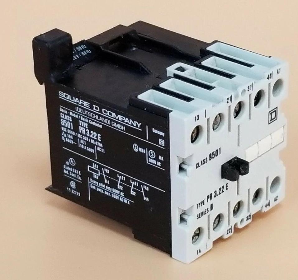 Used SQUARE D 8501-PR3.22-E RELAY, 4 POLE 300VAC, SER. B, 110/120V 50-60HZ