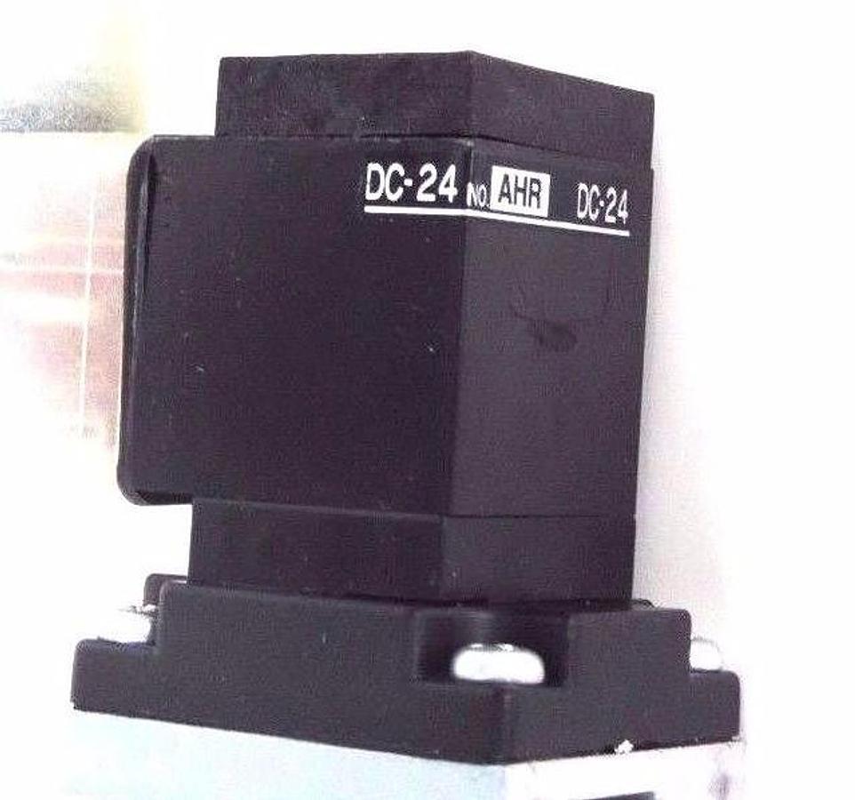 Used NIB KURODA PMD2406-NB-D24DP-Z SOLENOID VALVE HG, .2/.8MPA W/ AHR DC-24 COILS