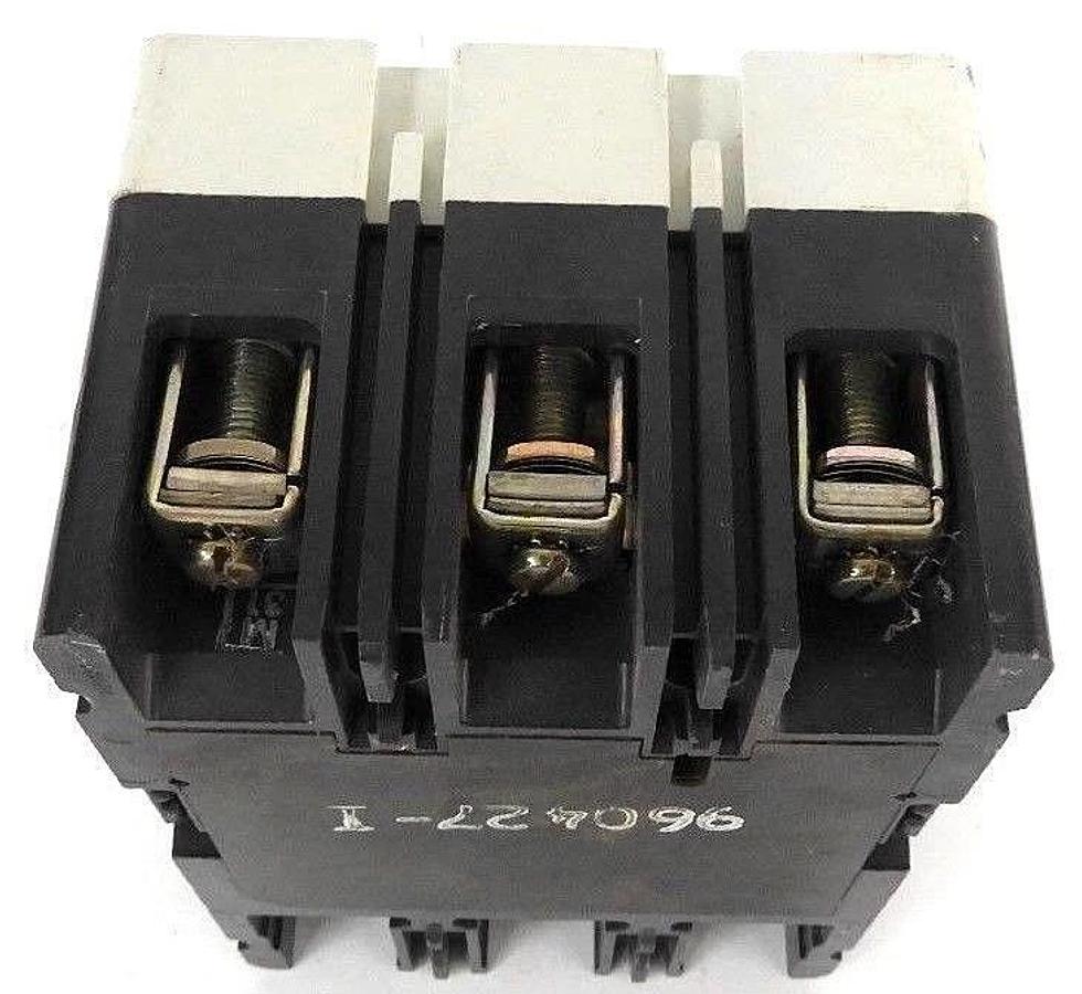 Used WESTINGHOUSE HMCP015E0C CIRCUIT BREAKER STYLE: 6638C14G07, SER. C, 15AMP, 3-POLE