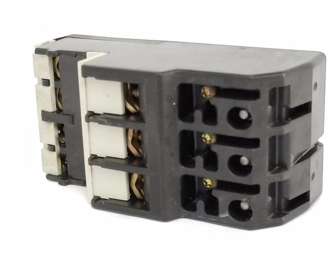 Used TELEMECANIQUE LR2-D1304 OVERLOAD RELAY BIMETALLIC 0.4-0.63AMP, 3P, 600VAC