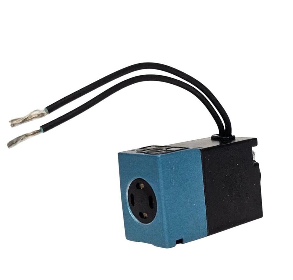 Used NIB MAC PME-501DAAG SOLENOID VALVE PME501DAAG 24VDC 6W