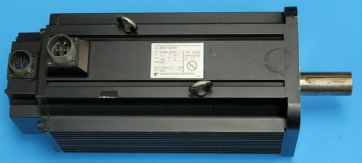 Used NEW YASKAWA ELECTRIC USAGED-44AS2K AC SERVO MOTOR 4.4kW W/ UTMAH-B15ASB ENCODER