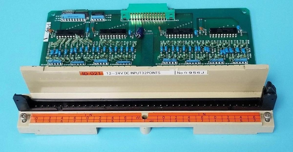 Used OMRON SCYM5R-ID021 INPUT MODULE 32POINT, 12-24VDC, SCYM5RID021