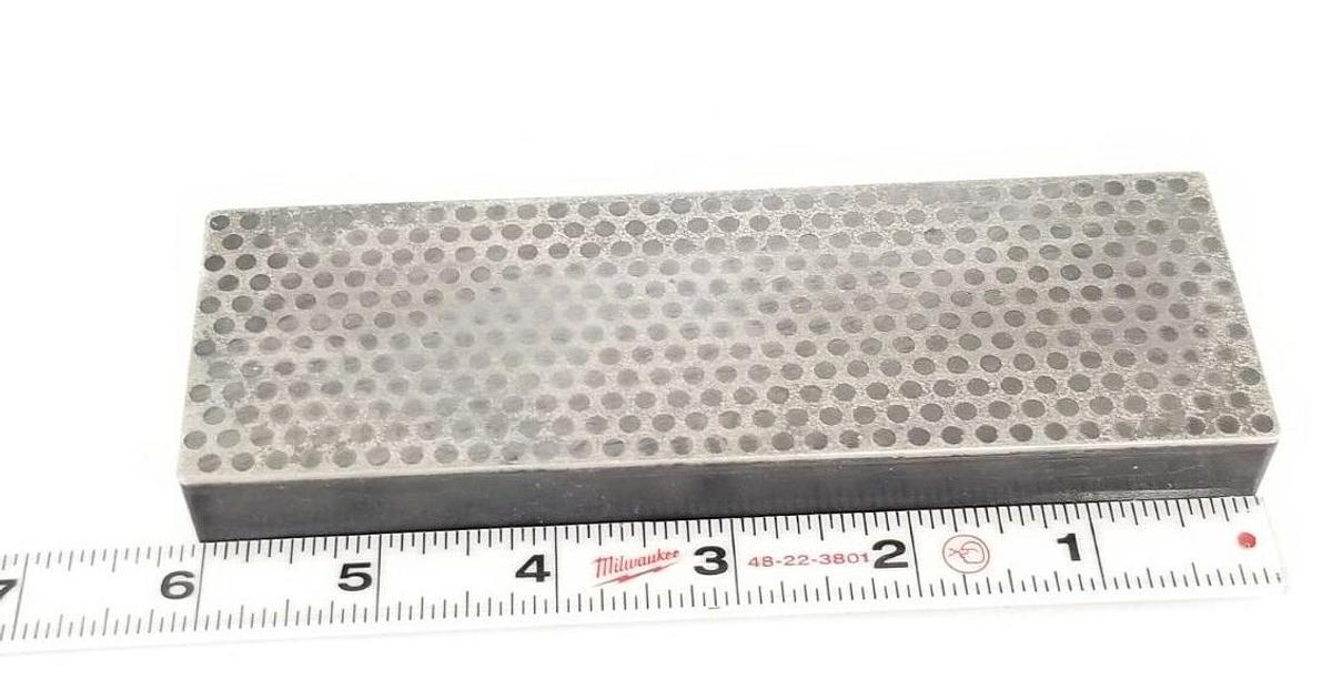 Used DMT 3860400 DIAMOND SHARPENING SYSTEM KNIFE SHARPENER