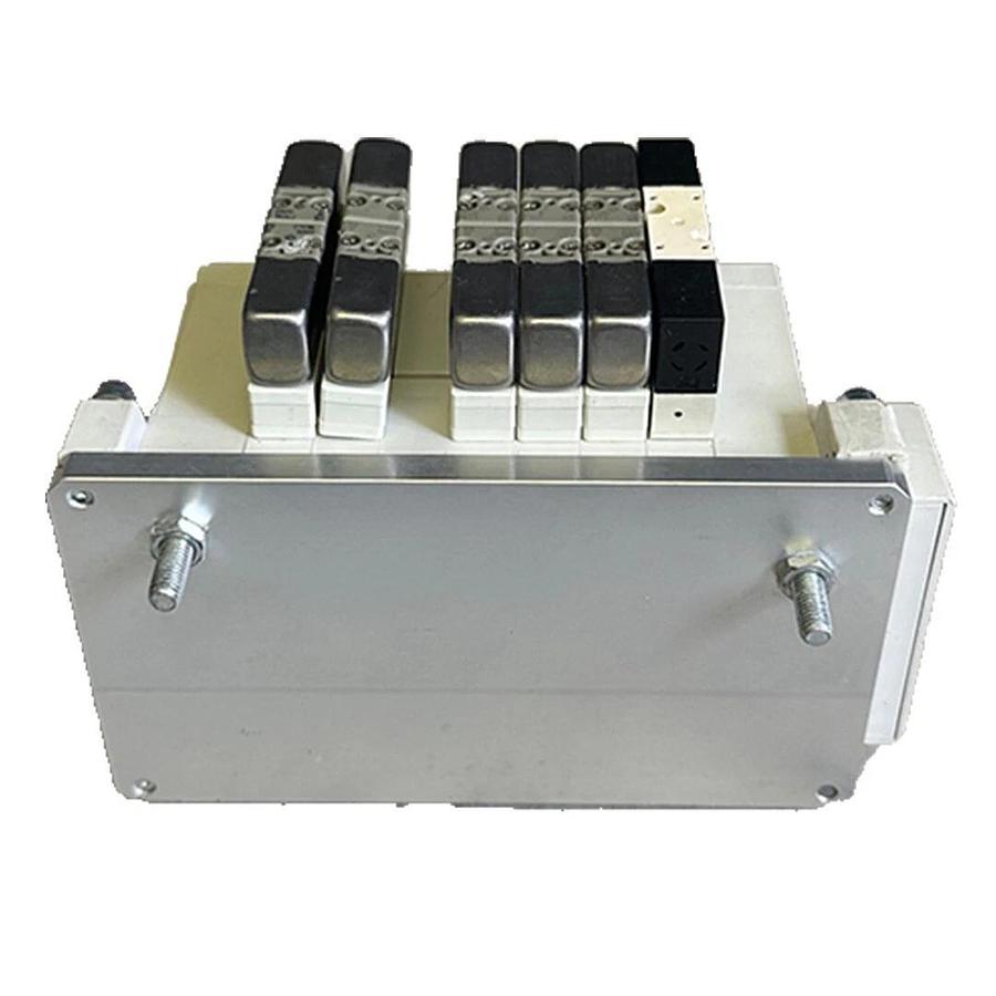 Used SMC VV5Q11-C01-07-DAL01096 / VV5Q11C0107DAL01096 PNEUMATIC MANIFOLD VQ1301N-51