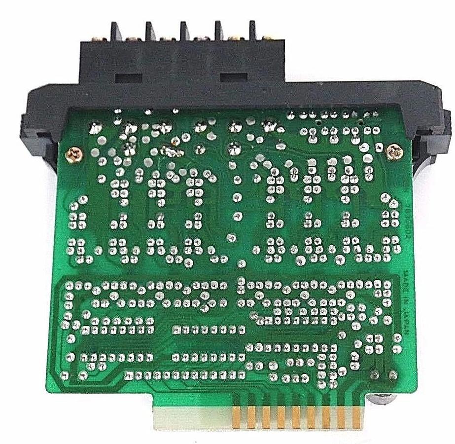 NIB GE FANUC IC610MDL111A, 24VAC/DC SOURCE INPUT MODULE