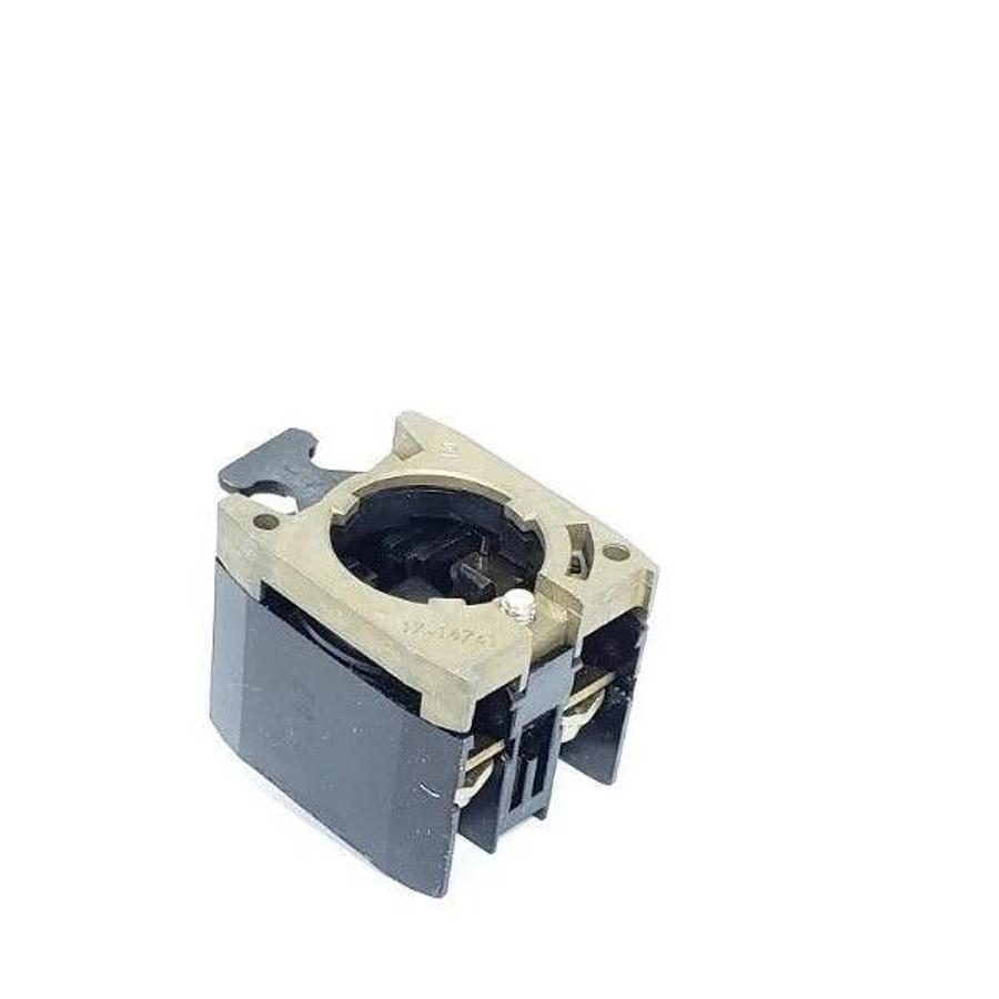 Used LOT OF 3 NIB EATON CUTLER-HAMMER E22C8 CONTACT BLOCKS SER. A3