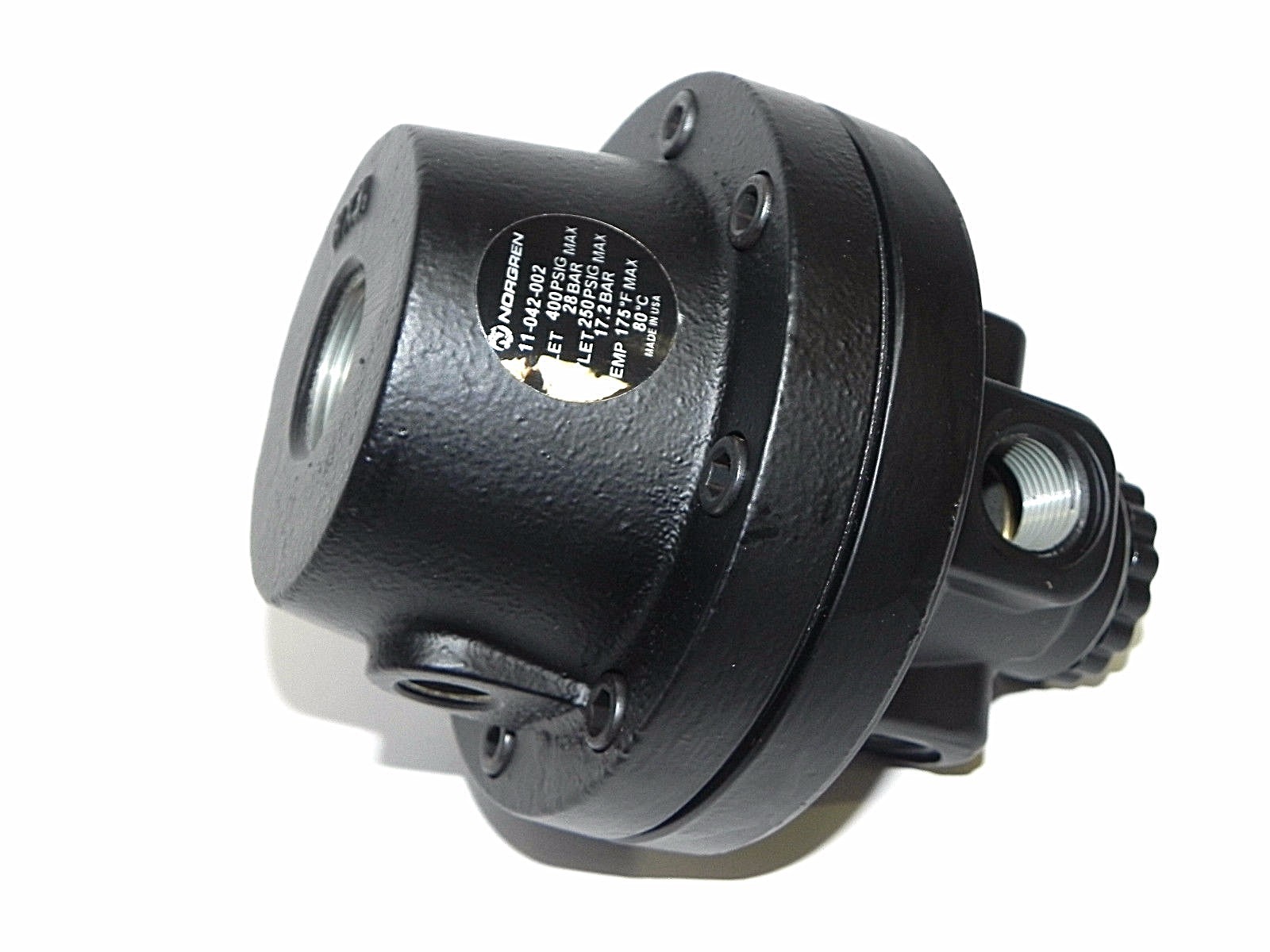 NIB NORGREN 11-042-002 - 3/8 ,REMOTE , HI FLOW AIR PILOT OP PRECISE REGULATOR