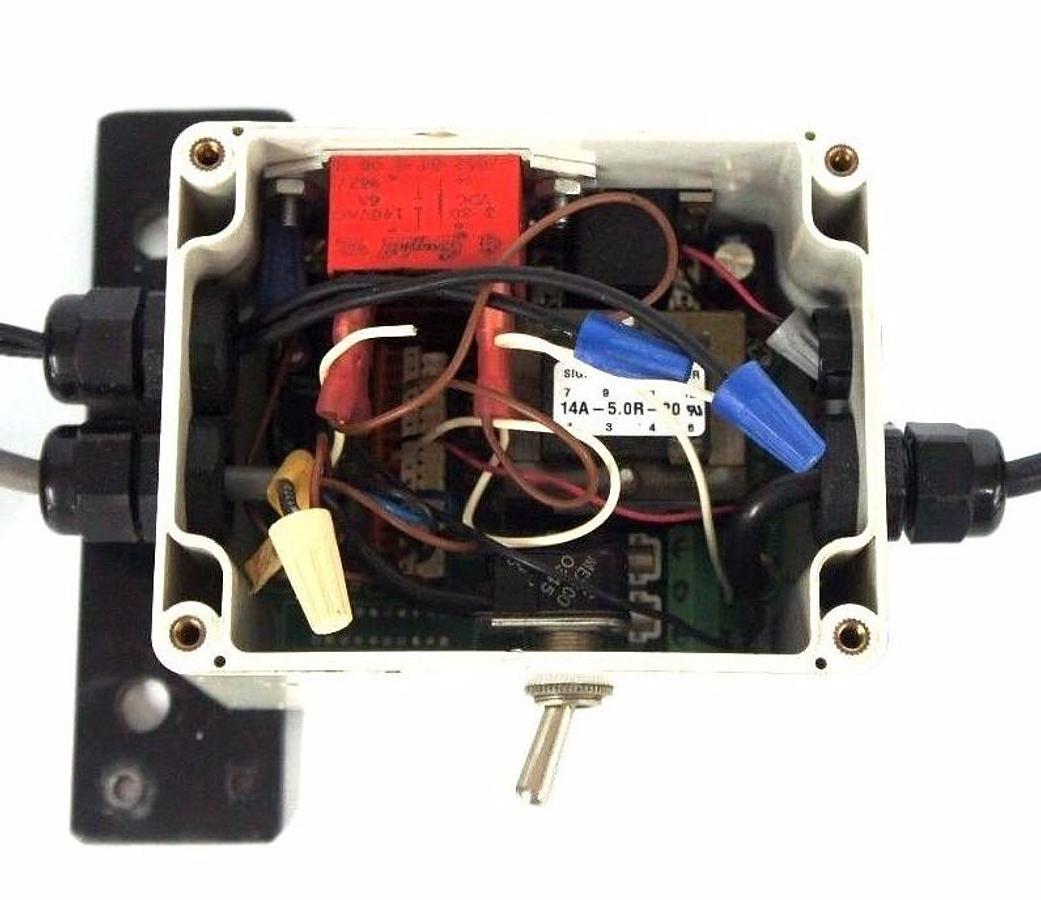 Used SICK PS52-1000 POWER SUPPLY, 7023770, 115-230VAC, 50-60HZ 1AMP, PS521000