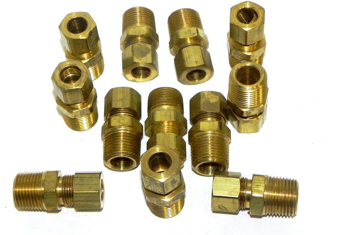 Used LOT OF 12 NEW 1/2'' X 3/8'' BRASS CONNECTORS