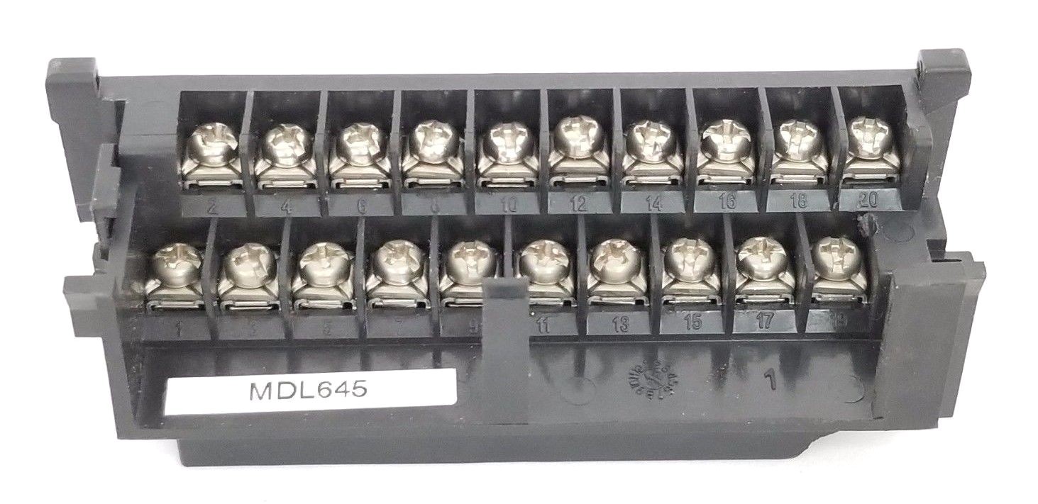 Used GE FANUC 44D750121 TERMINAL BLOCK 16-CHANNEL, 20 POS. 24VDC (CHIPPED CORNER)
