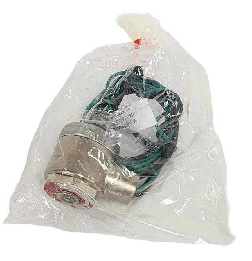 Used NIB VERSA VALVES E-3198-84XX-CB-A120 SOLENOID OPERATOR