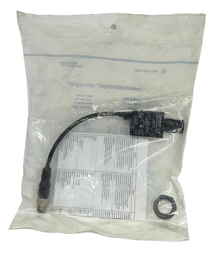 Used ALLEN BRADLEY 42KL-L2LB-F4 /B MiniSight PHOTOSWITCH SENSOR RED 11-30VDC NSFS