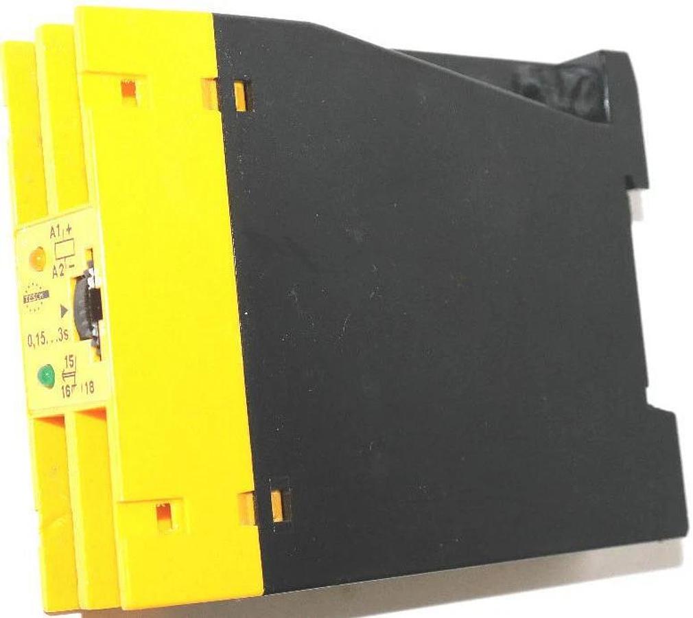 Used TESCH E67.3X102 SAFETY RELAY 230VAC 50/60HZ 5AMP E673X102