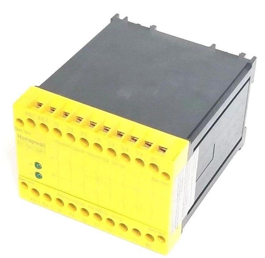 Used HONEYWELL FF-SRE30812 EXTENSION MODULE FFSRE30812