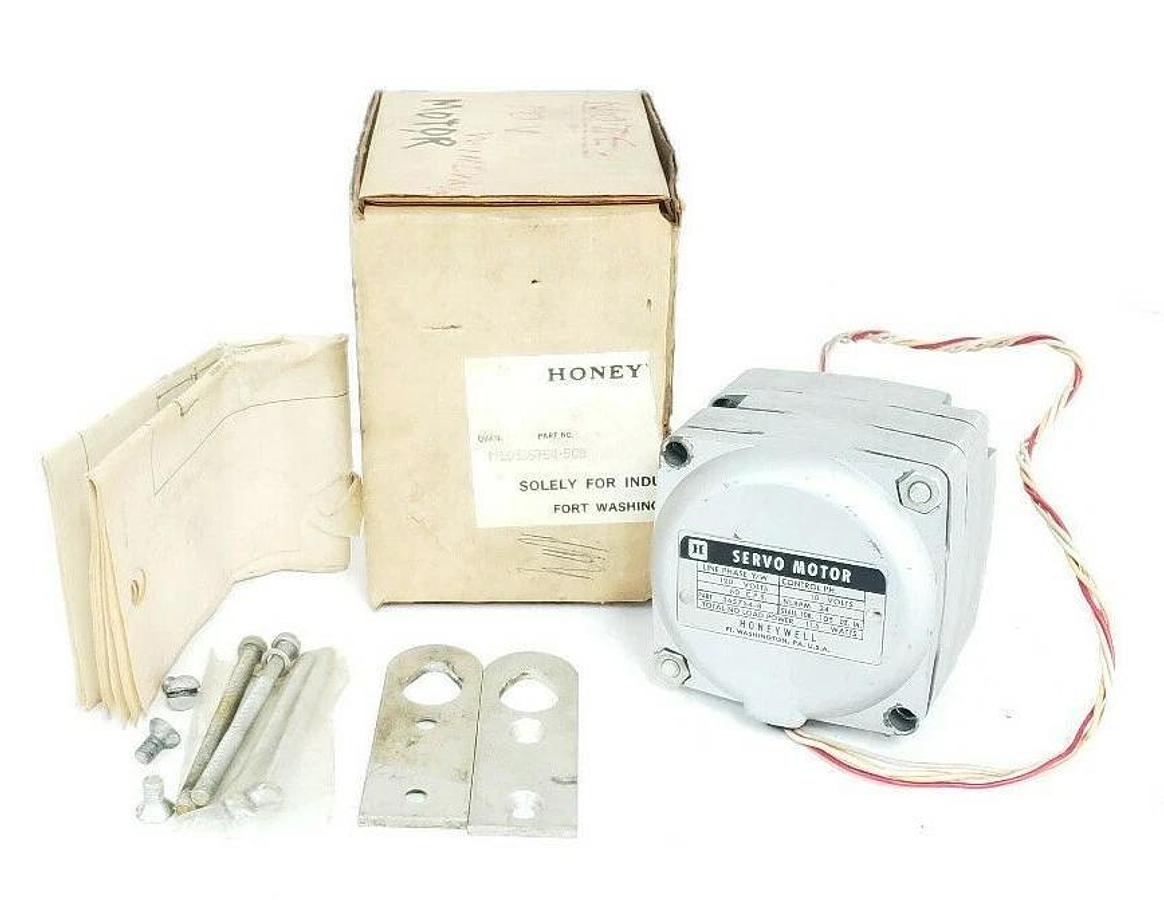 Used HONEYWELL 30365754-508 SERVO MOTOR ASSEMBLY 8207 P/N 365754-8 120/10V 11.5W