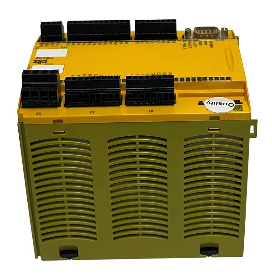 Used PILZ PNOZ m1p / 773100 BASE UNIT SAFETY CONTROLLER RS-232 24VDC SUPPLY USNP