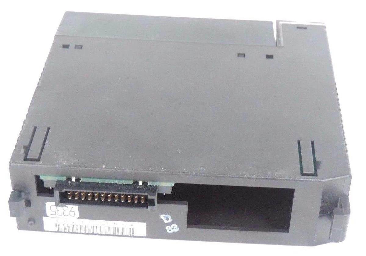 Used GE FANUC IC693ACC300C INPUT SIMULATOR MODULE