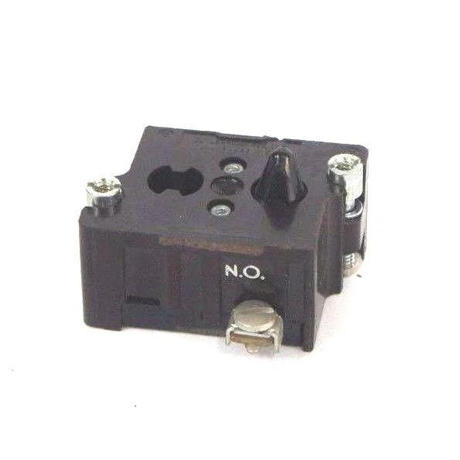 Used LOT OF 4 CUTLER HAMMER 10250T CONTACT BLOCKS 1 N.C.