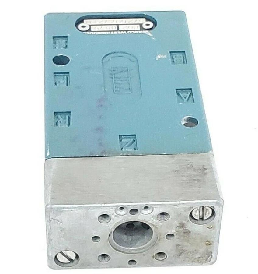 Used WABCO 5726077270 VALVE BASE 002 0579