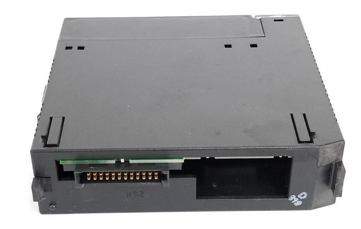 Used GE FANUC IC693MDL752E OUTPUT MODULE TTL 32PT