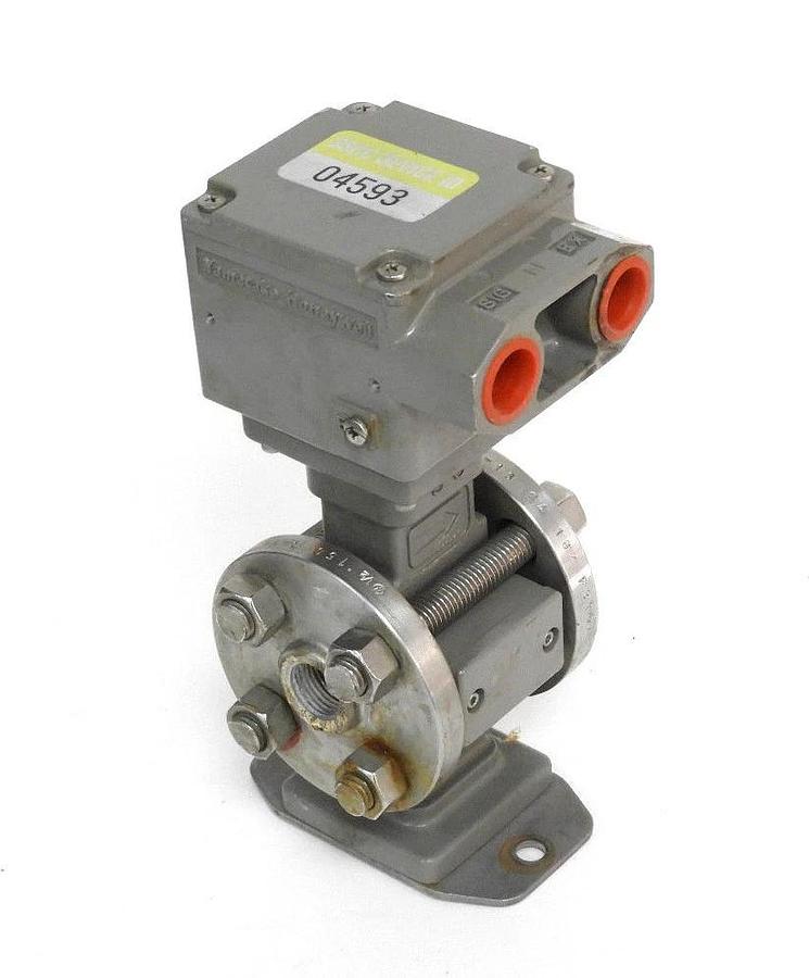 Used YAMATAKE HONEYWELL KID10B-0005PC21CY-XX FLOWMETER R-9R710-41-021