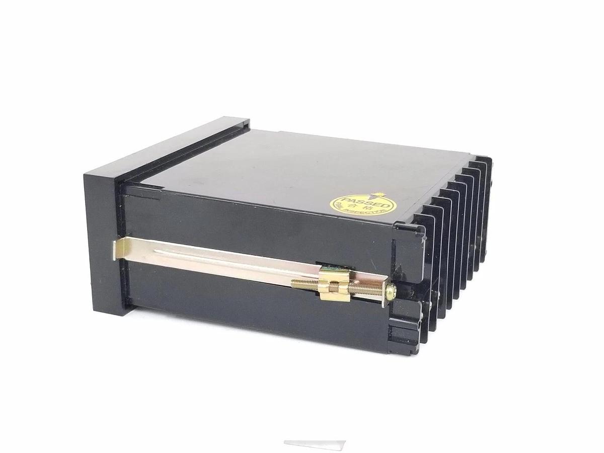 Used RKC DB-480B2C-M TEMPERATURE CONTROLLER 0-499 DEG. C, 110-220V, DB480B2CM
