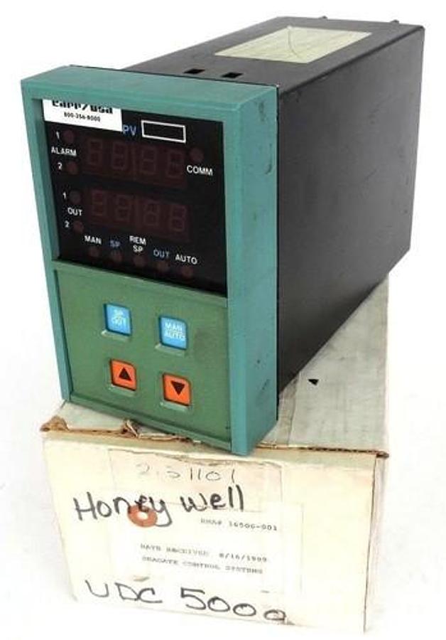 Used HONEYWELL DC5011-A2-2000-10-00-111 TEMPERATURE CONTROLLER DC5011A220001000111