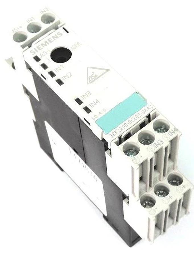 Used SIEMENS 3RK2200-0CE02-0AA2 INTERFACE MODULE 3RK22000CE020AA2