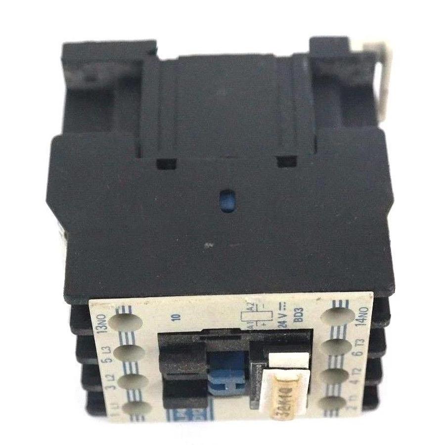 Used TELEMECANIQUE LP4-D1210-BD3 CONTACTOR 24V, LP4D1210BD3